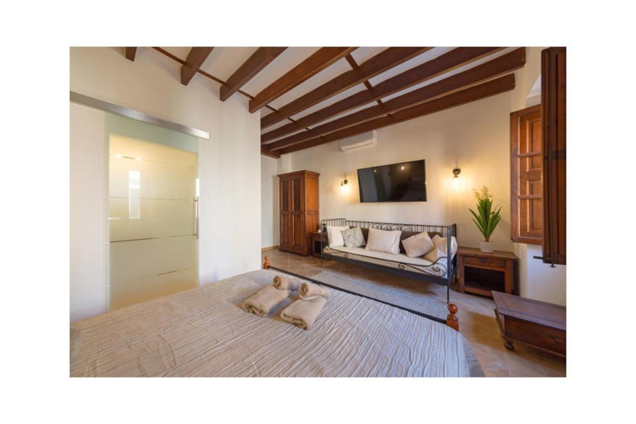 Boutique Hostal "Born53" Im Stadtkern Von Llucmajor, Mallorca Aparthotel Llucmajor  Luaran gambar